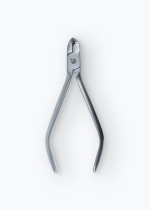 Distal End Cutter with Safety Hold