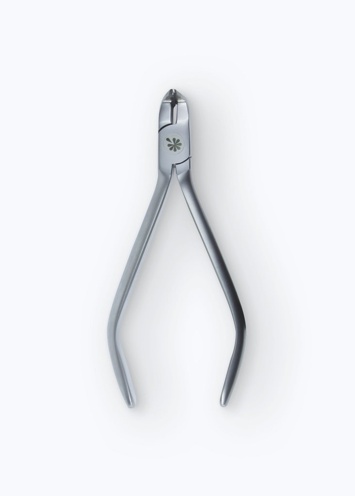 Distal End Cutter with Safety Hold